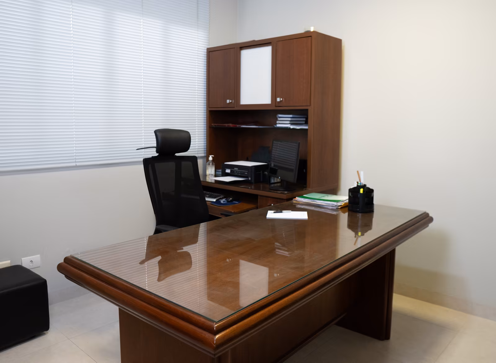Sala de atendimento e área interna da Cliningá — foto 1