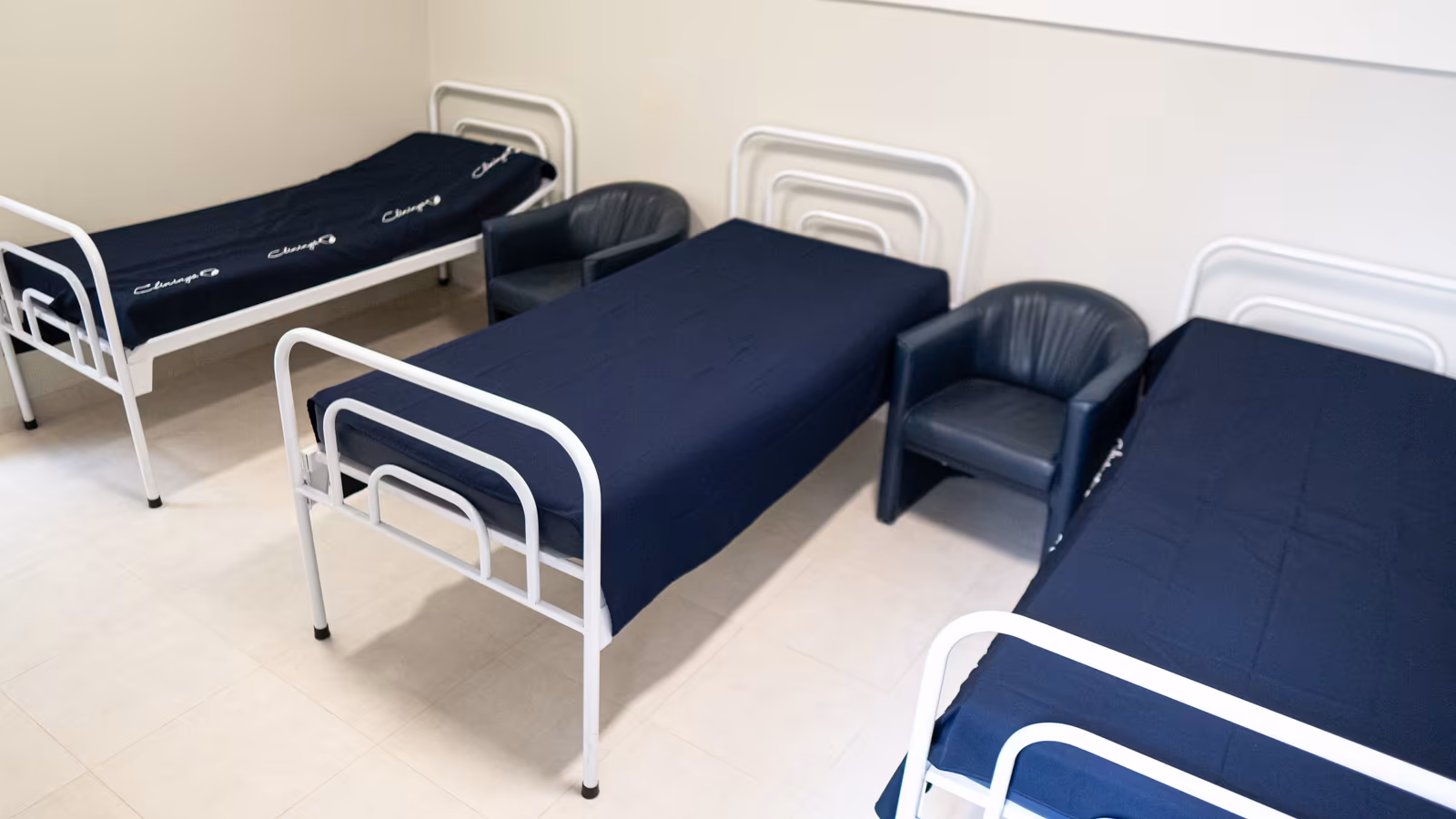 Sala de atendimento e área interna da Cliningá — foto 19